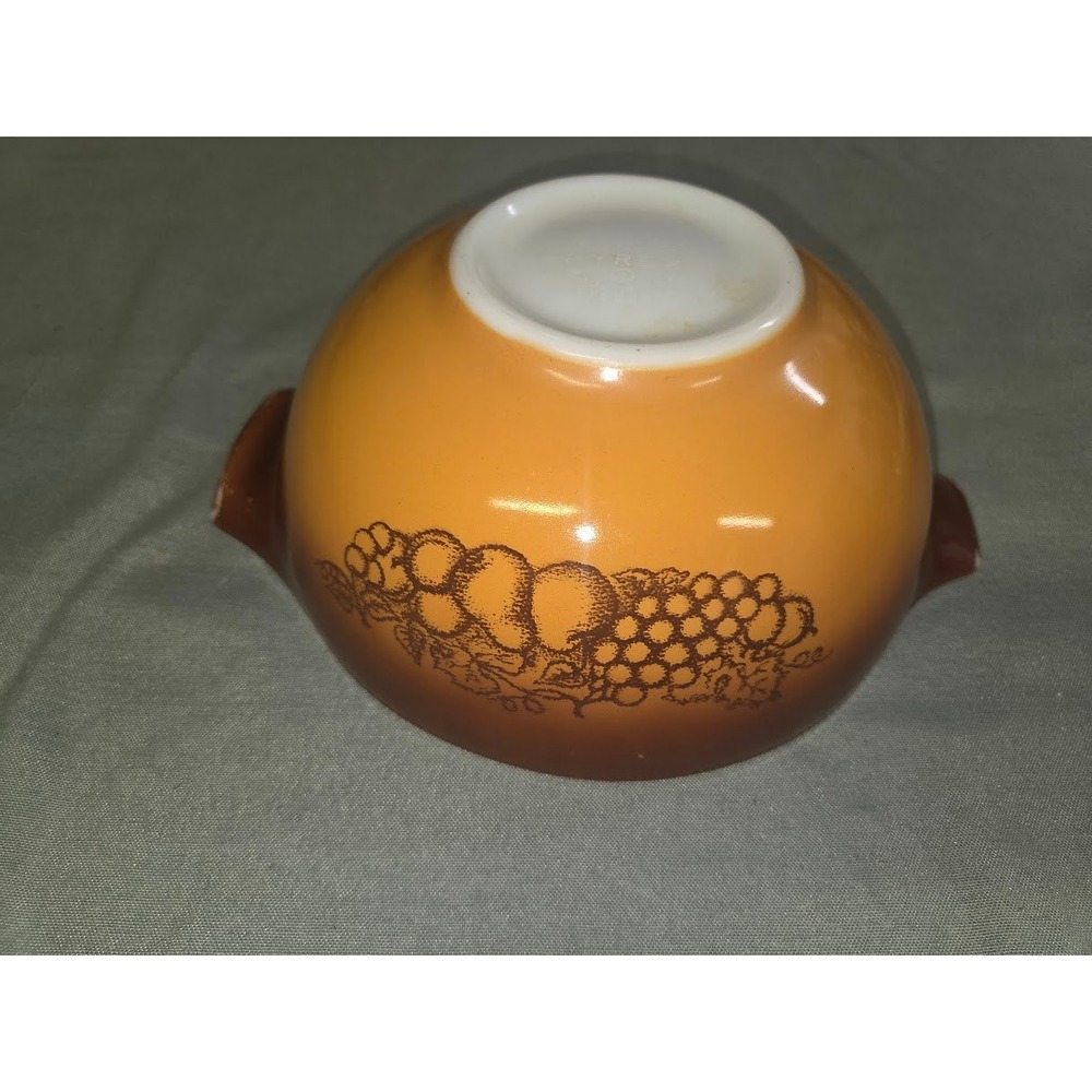 Pyrex Old Orchard Bowl Set of 3 : 1.5 pint, 1.5 qt and 2 qt